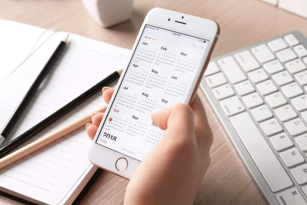 Synkronisere Outlook-kalenderen med iPhone